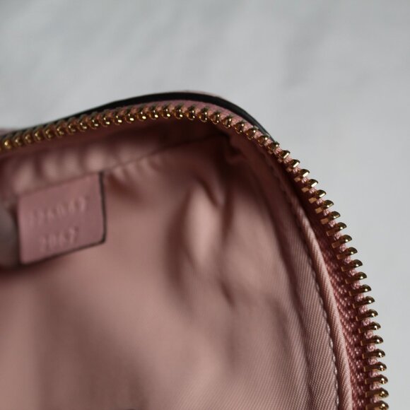 NWT Gucci Matelasse Beauty Cosmetic Case Toiletry Bag GG Embossed Zip Top 726047 - Picture 10 of 10